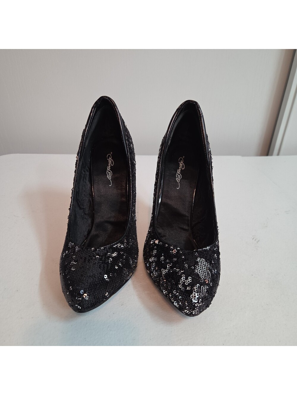 women's Ed Hardy black and silver sequin pumps size 9